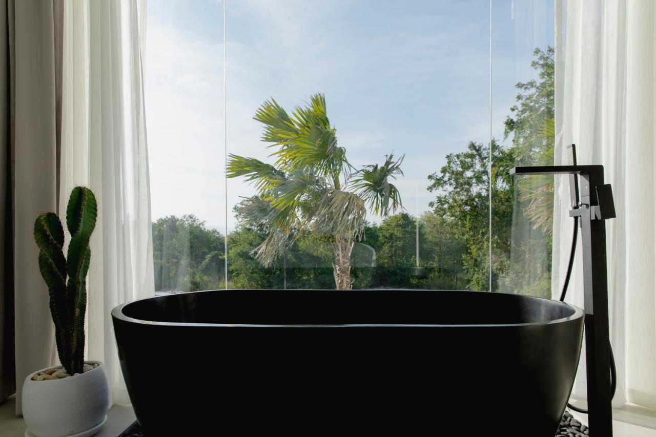 Her Huahin Pool Villa Bagian luar foto